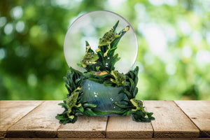 100MM Frogs Playing Musical Water Globe The San Francisco Music Box Company Collectible