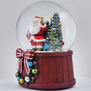 Jingle Bell Santa w/ Wreath Musical Snow Globe
